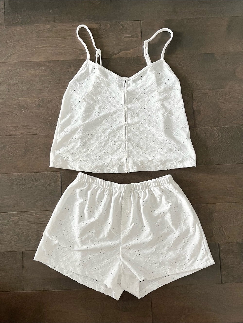 Embroidered Eyelet White Set